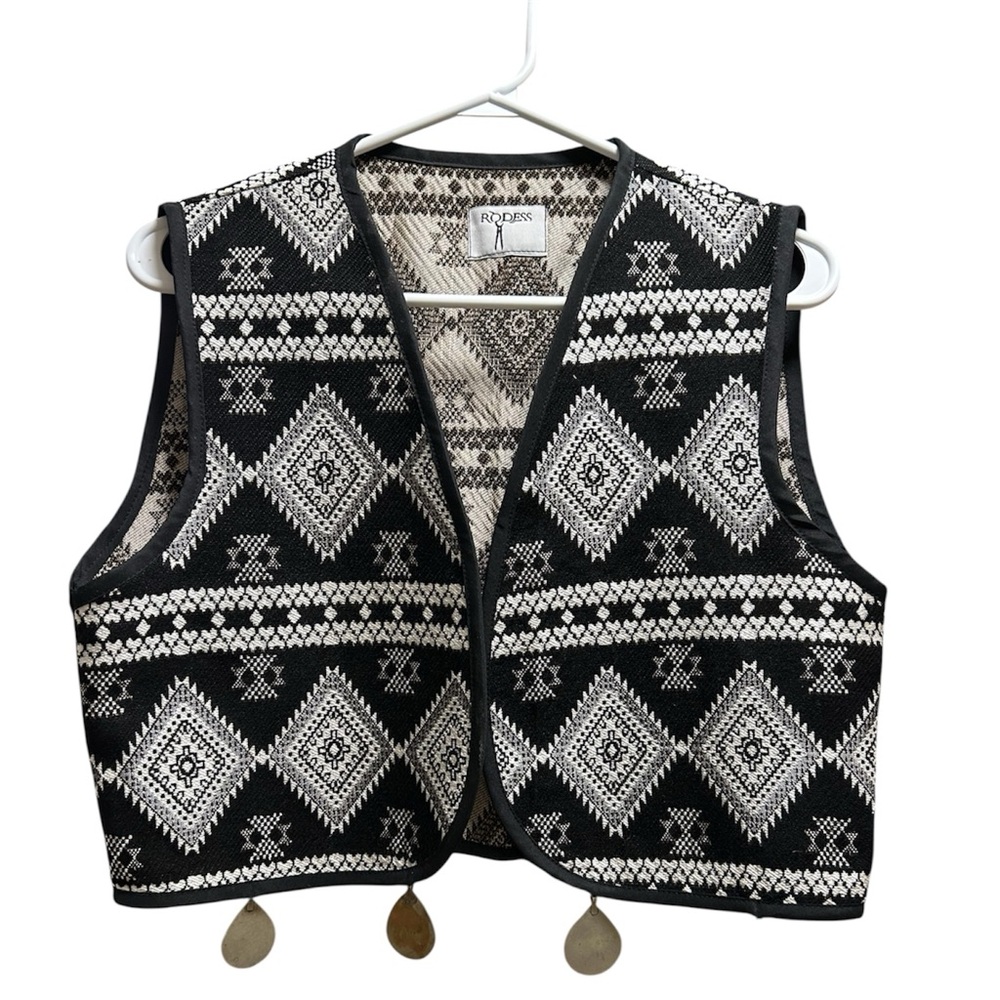 Black and White Geometric Pattern Vest